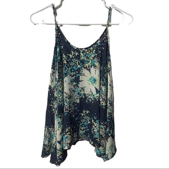 kirra Blue Lightweight Beachy Floral Flowy Spaghetti Strap Top - Picture 4 of 4